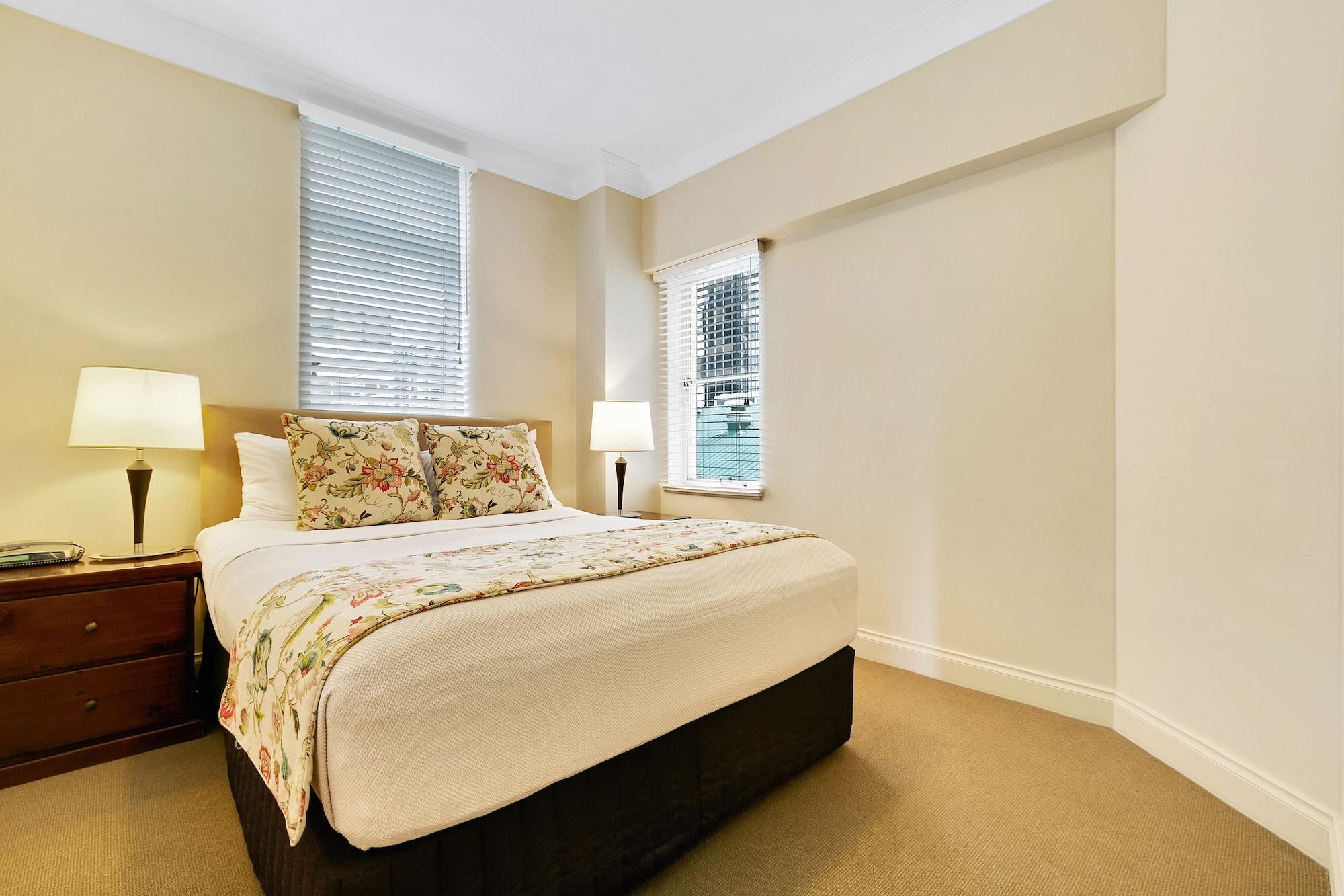 Manor Apartment Hotel Брисбен Экстерьер фото